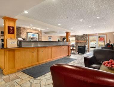 Hotel &